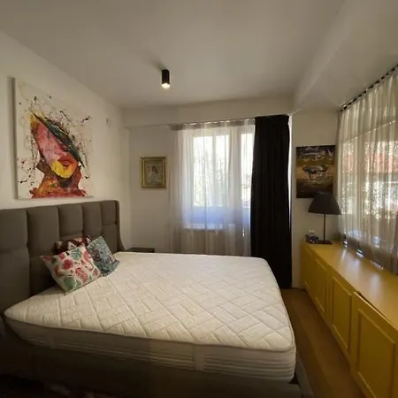Apex - Center - Tv & Wi-fi