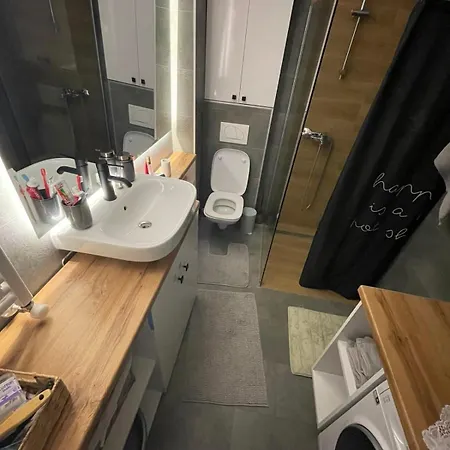 Apex - Center - Tv & Wi-fi Apartment Skopje